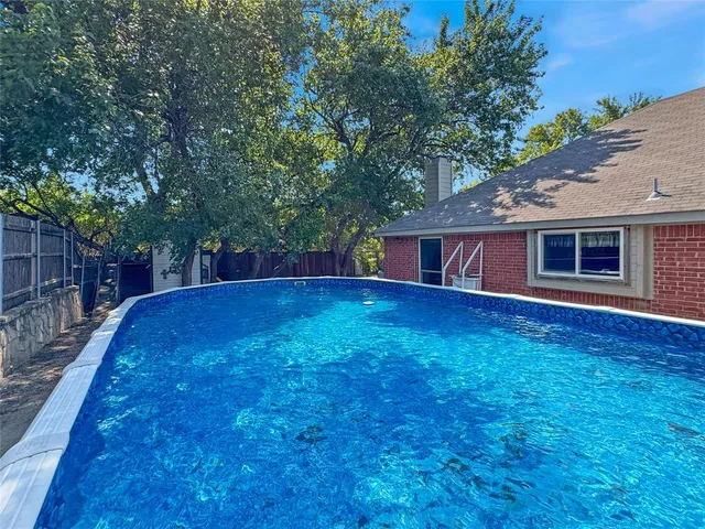 $375,000 | 806 Glenwood Court, McKinney, TX 75071