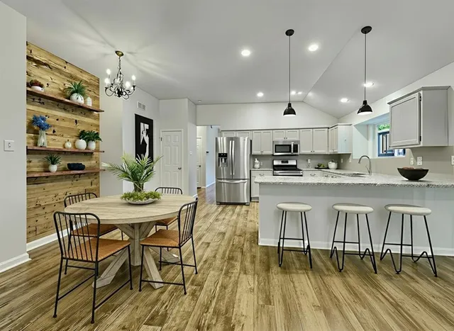 $375,000 | 806 Glenwood Court, McKinney, TX 75071