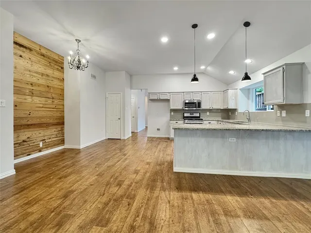 $375,000 | 806 Glenwood Court, McKinney, TX 75071