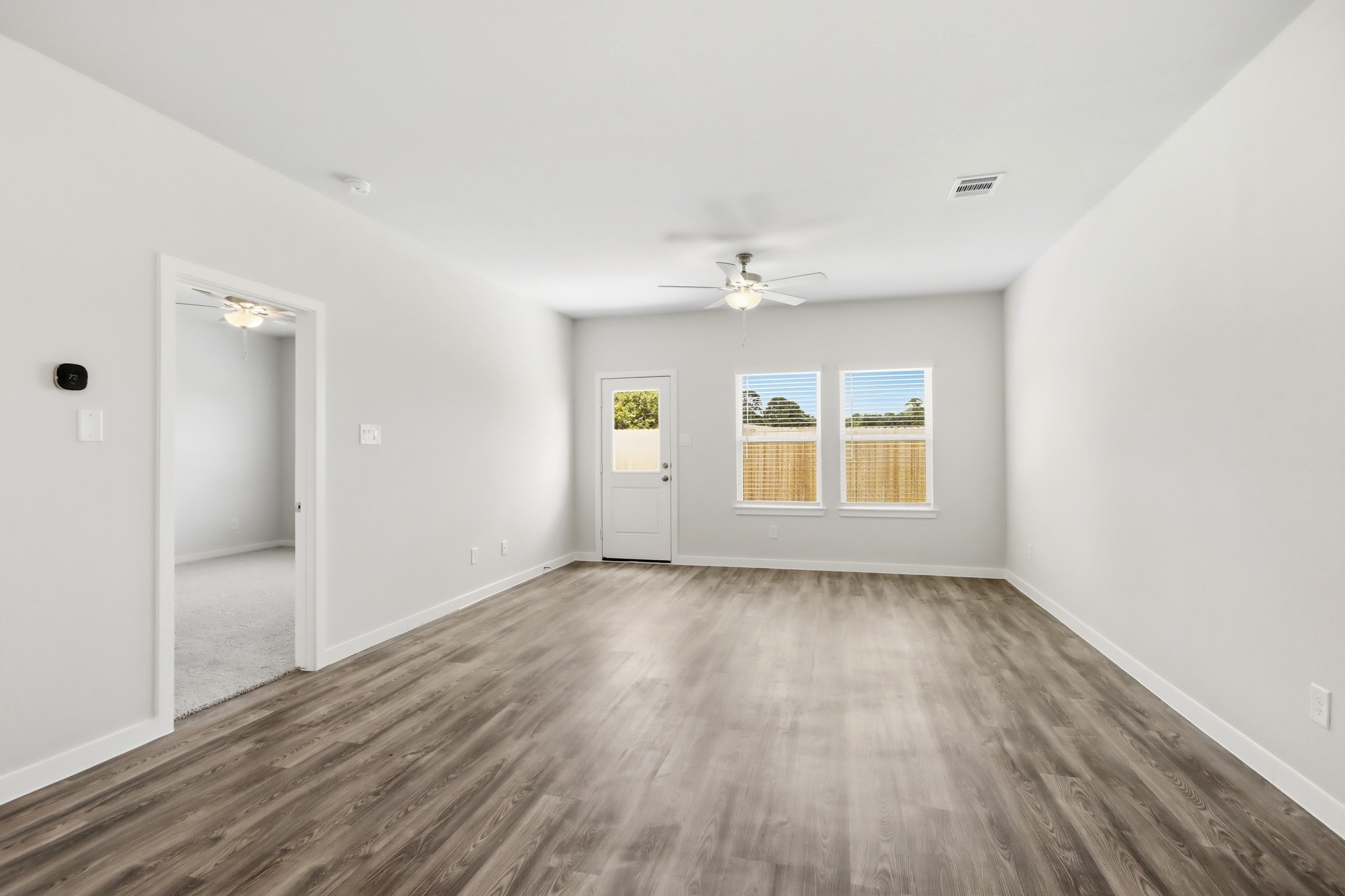 253 Spring Drive Hockley, TX 77447 - Photo 4 of 22