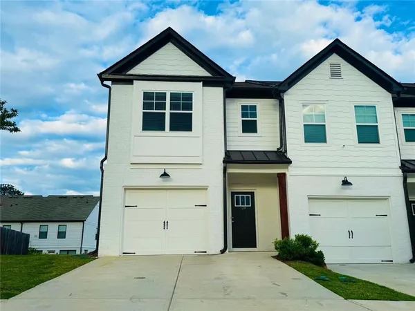 $299,900 | 124 Auburn Run Lane, Auburn, GA 30011