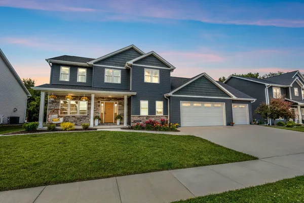 $675,000 | W6018 Ryford Street, Menasha, WI 54952