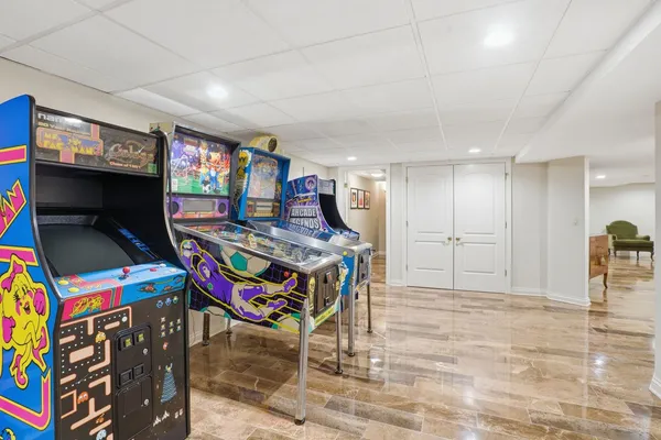 $2,495,000 | 1877 Banbury Road, Inverness, IL 60067