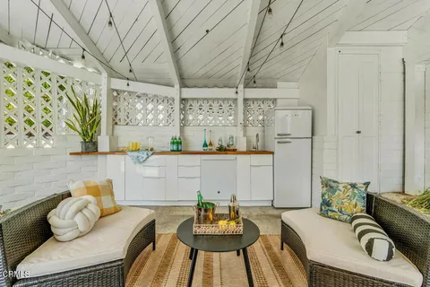 $1,499,000 | 2707 Alabama Street, La Crescenta, CA 91214
