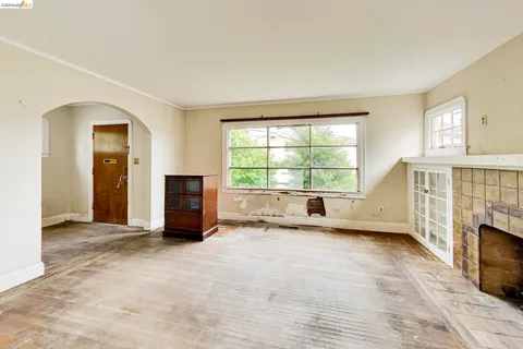 $940,000 | 1839 Dwight Way, Berkeley, CA 94704