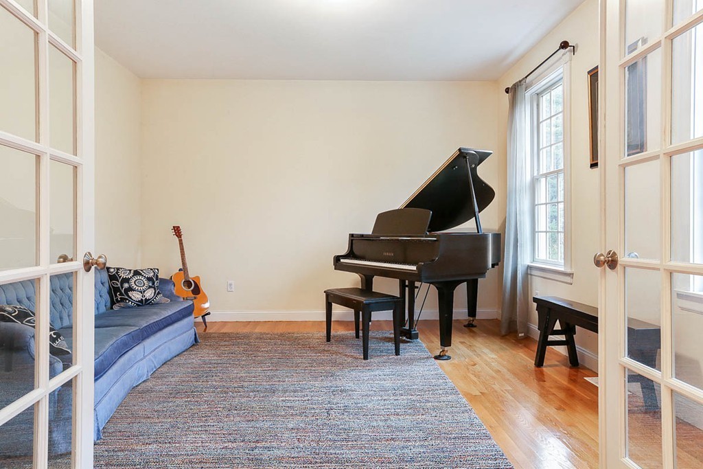 103 River Road Topsfield, MA 01983 - Photo 13 of 30