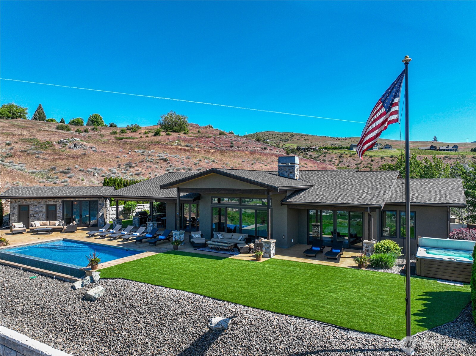 219 Corkscrew Lane Manson, WA 98831 - Photo 6 of 40