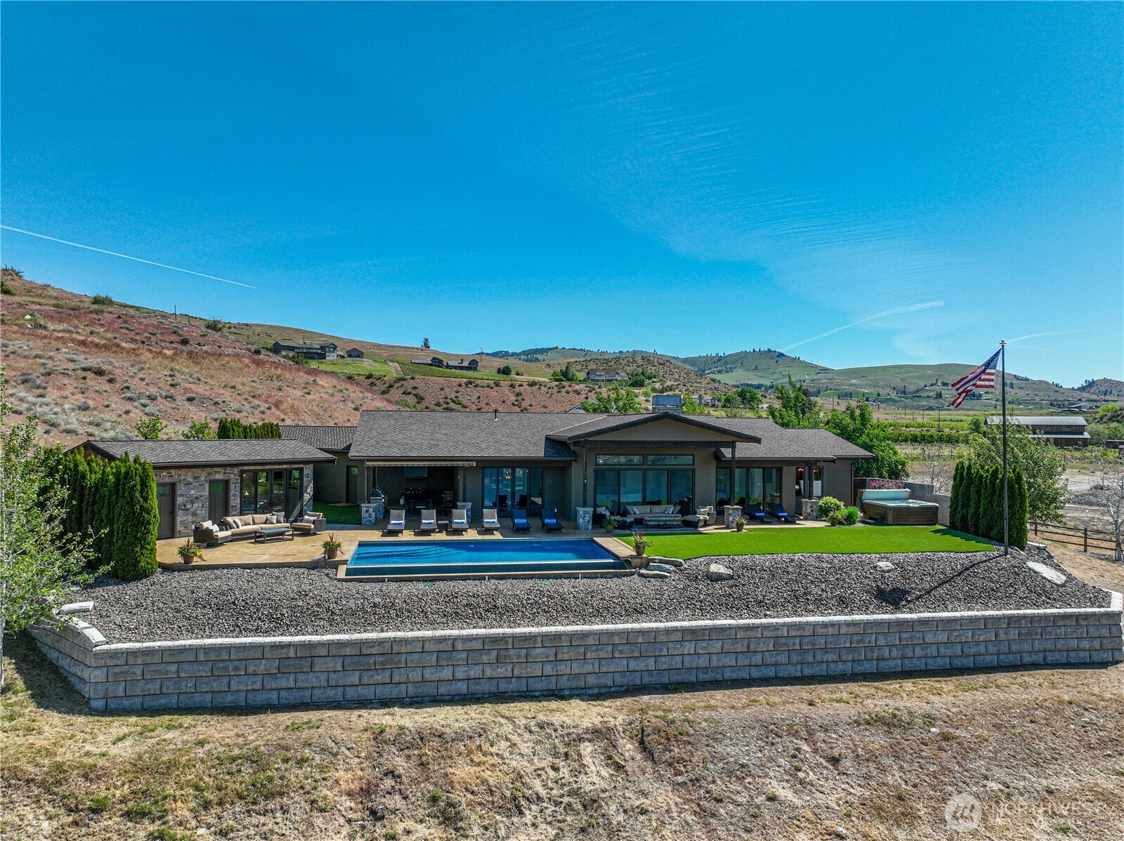 219 Corkscrew Lane Manson, WA 98831 - Photo 7 of 40