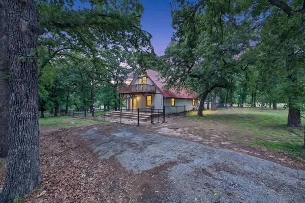 $315,000 | 203 Fairway Drive, Nocona, TX 76255