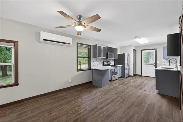 $315,000 | 203 Fairway Drive, Nocona, TX 76255