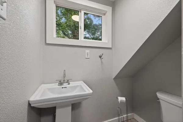 $315,000 | 203 Fairway Drive, Nocona, TX 76255
