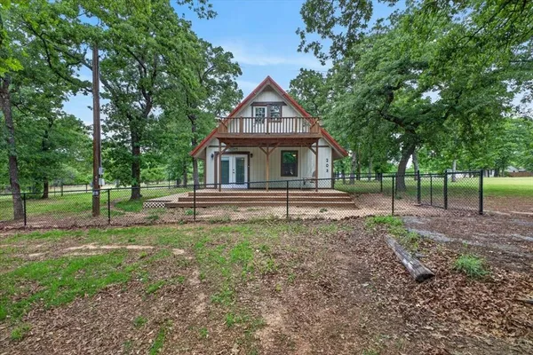 $315,000 | 203 Fairway Drive, Nocona, TX 76255