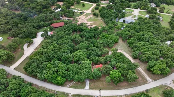$315,000 | 203 Fairway Drive, Nocona, TX 76255