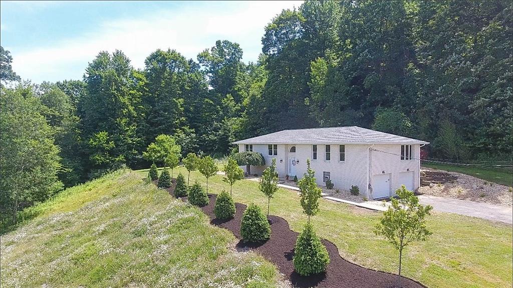 1649 Old State Road Gibsonia, PA 15044 - Photo 1 of 24 Gallery Image 1
