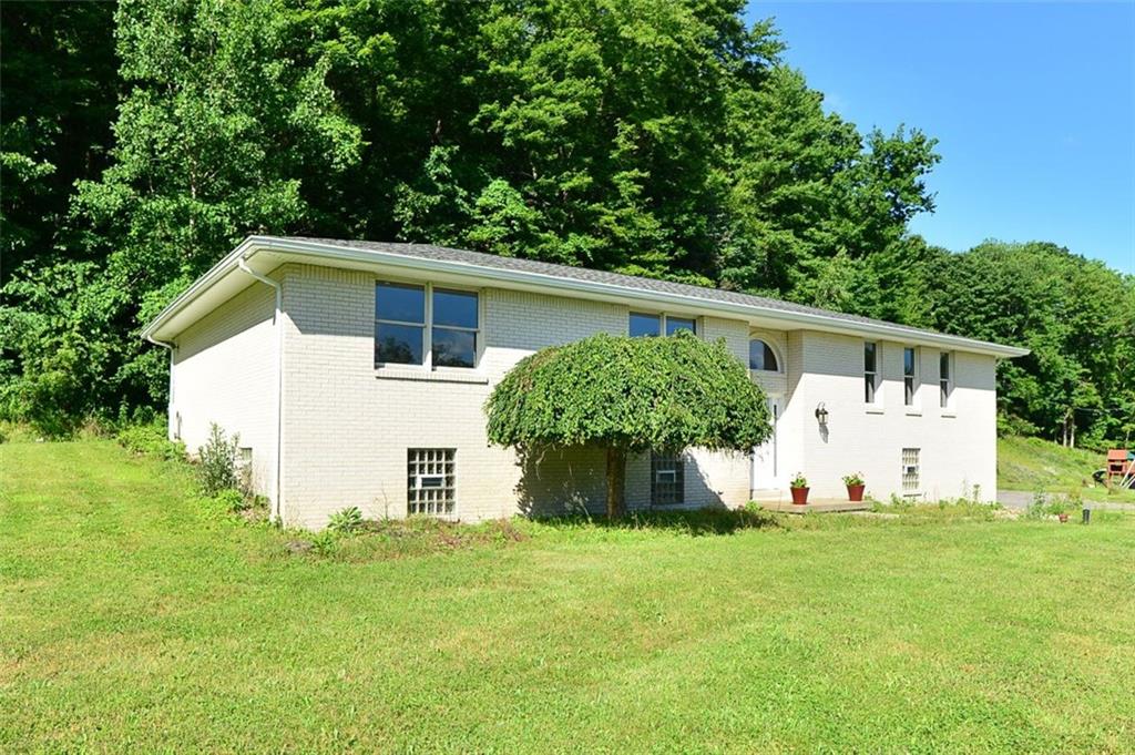 1649 Old State Road Gibsonia, PA 15044 - Photo 2 of 24 Gallery Image 2