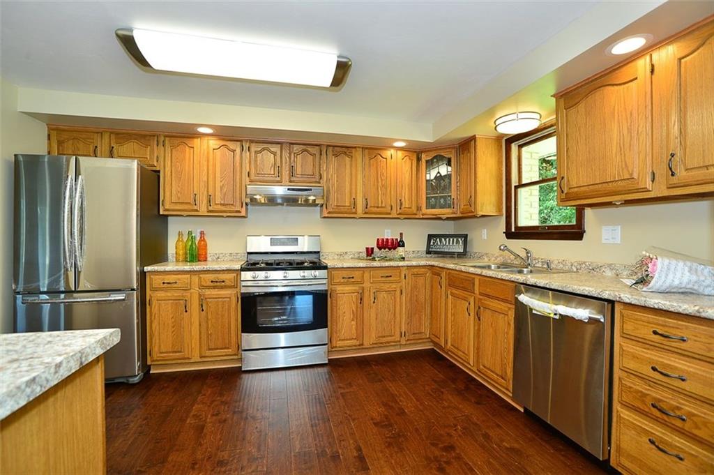 1649 Old State Road Gibsonia, PA 15044 - Photo 6 of 24 Gallery Image 6