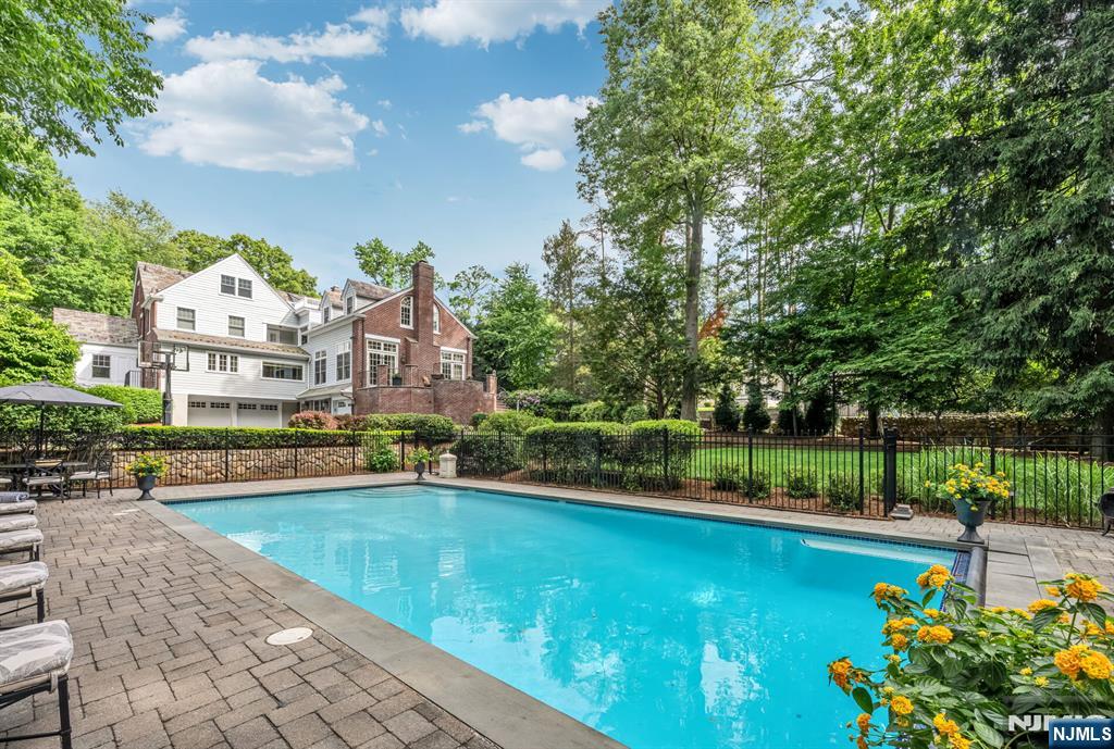 236 Mountain Avenue Ridgewood, NJ 07450 - Photo 45 of 50