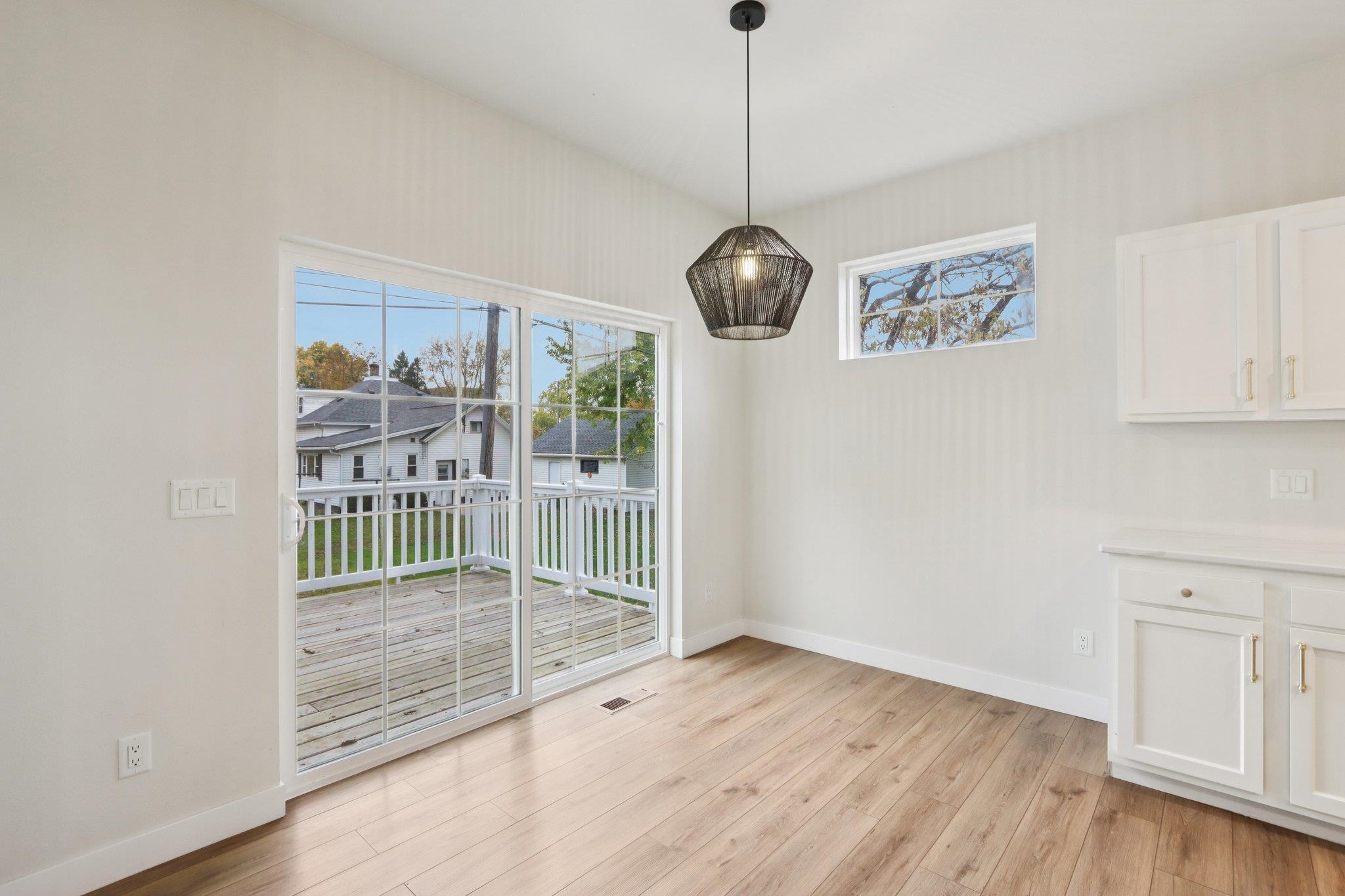 127 East Franklin Street Portage, WI 53901 - Photo 12 of 68