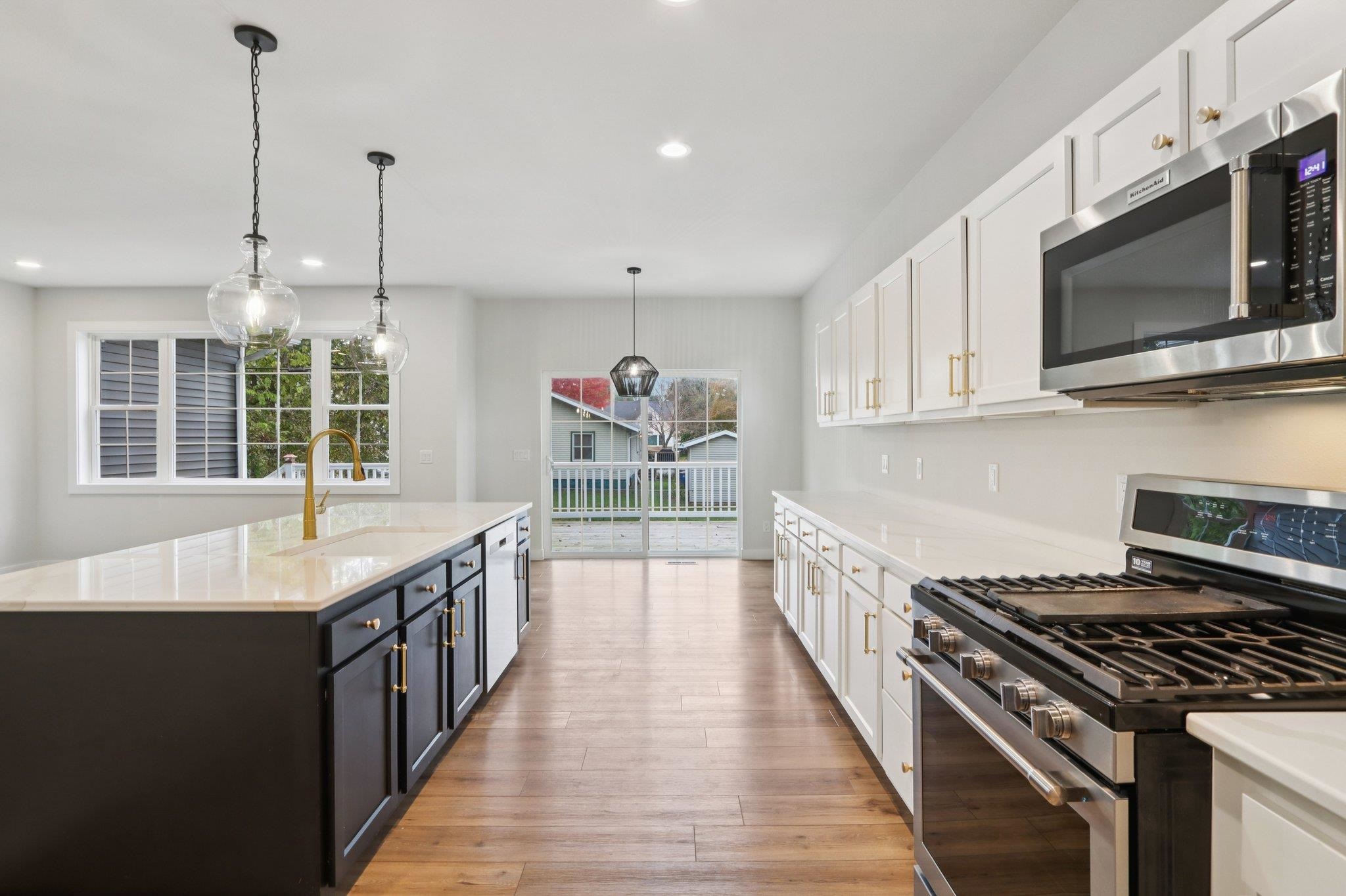 127 East Franklin Street Portage, WI 53901 - Photo 19 of 68