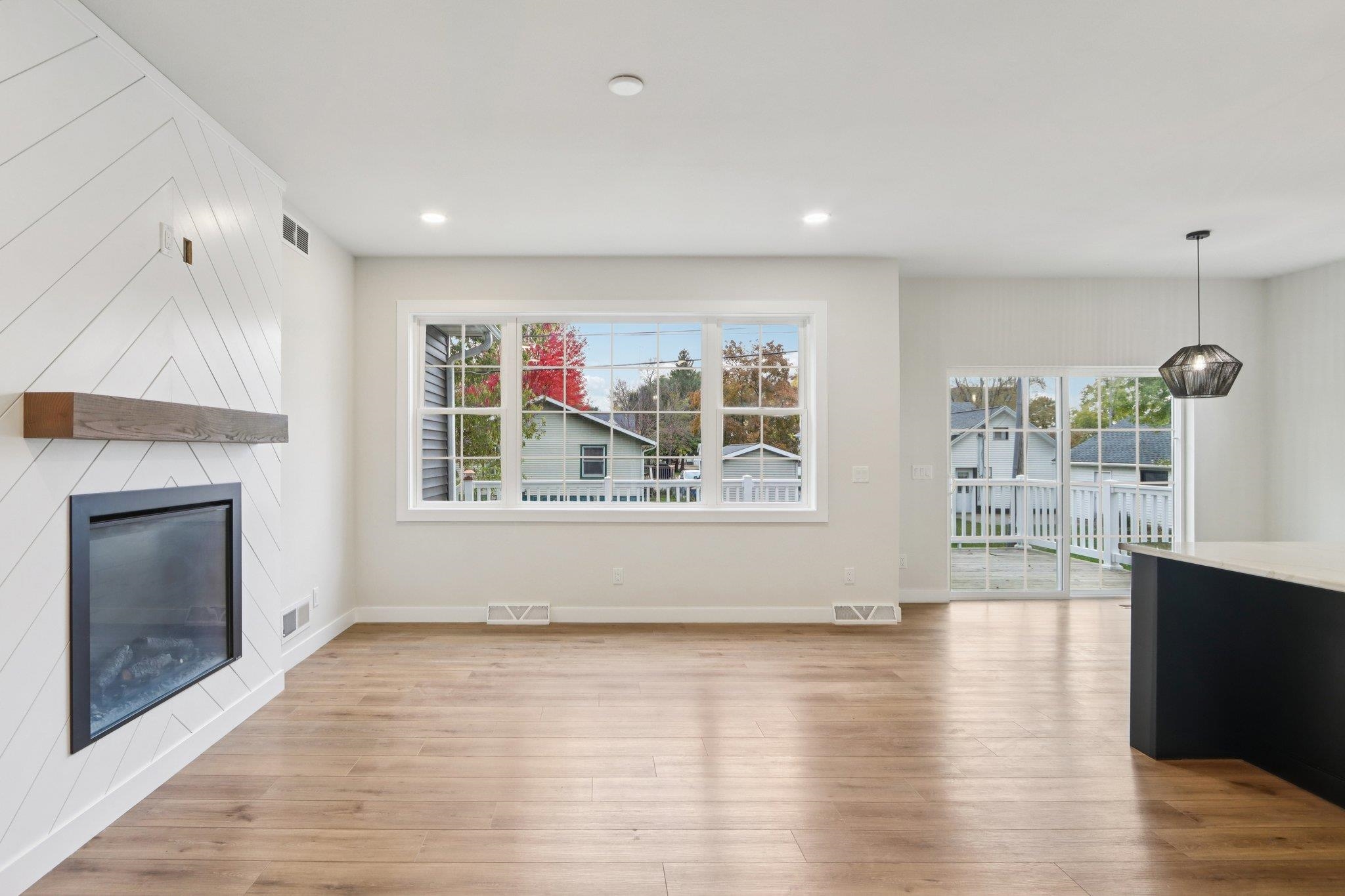 127 East Franklin Street Portage, WI 53901 - Photo 21 of 68