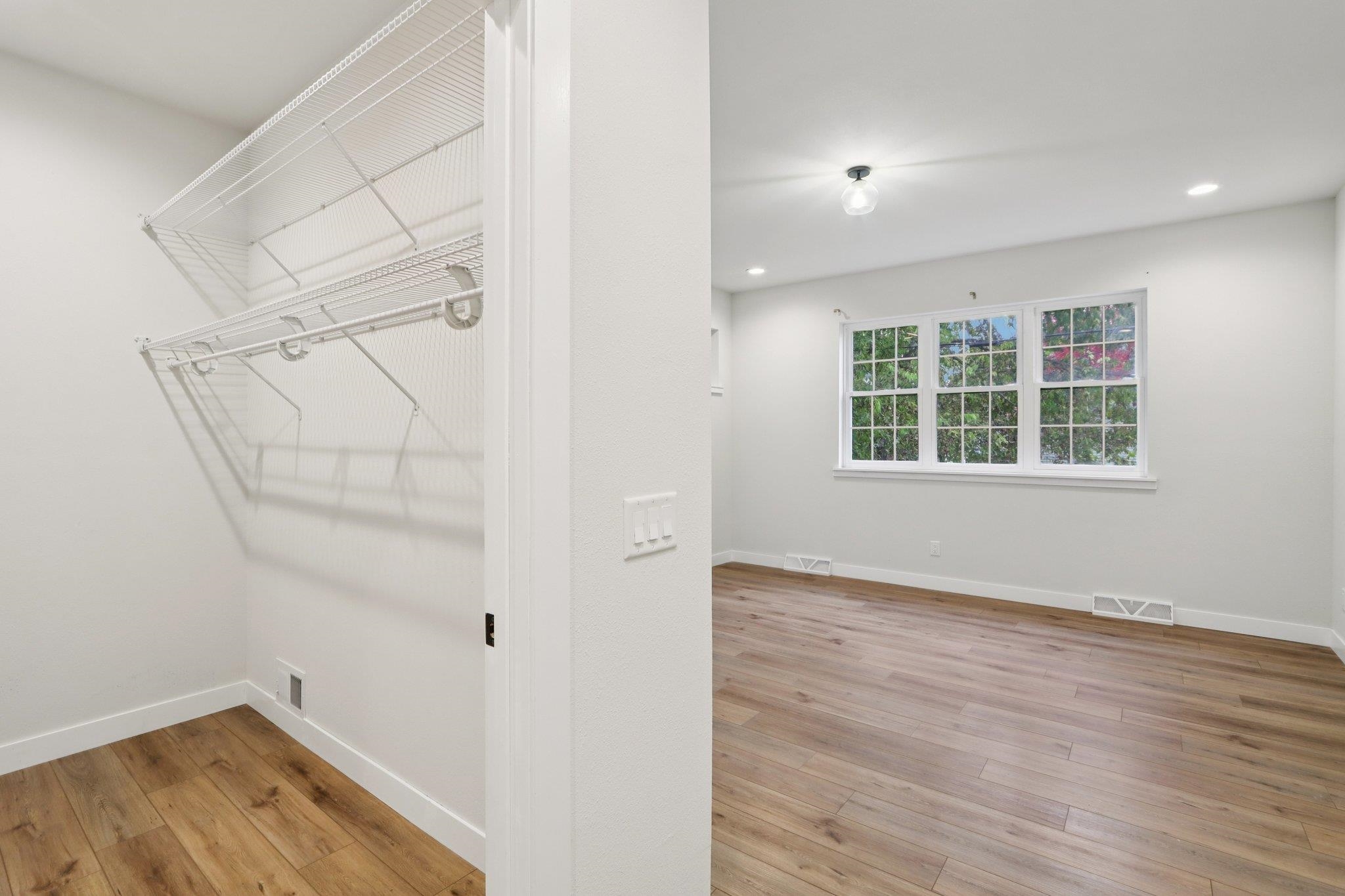 127 East Franklin Street Portage, WI 53901 - Photo 25 of 68