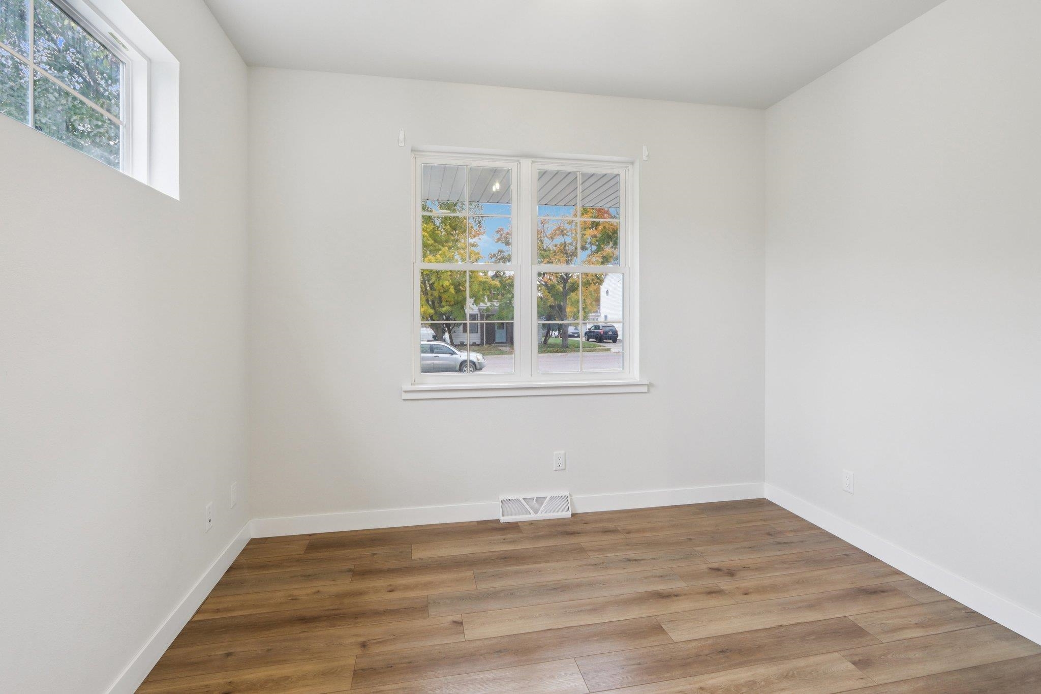 127 East Franklin Street Portage, WI 53901 - Photo 27 of 68