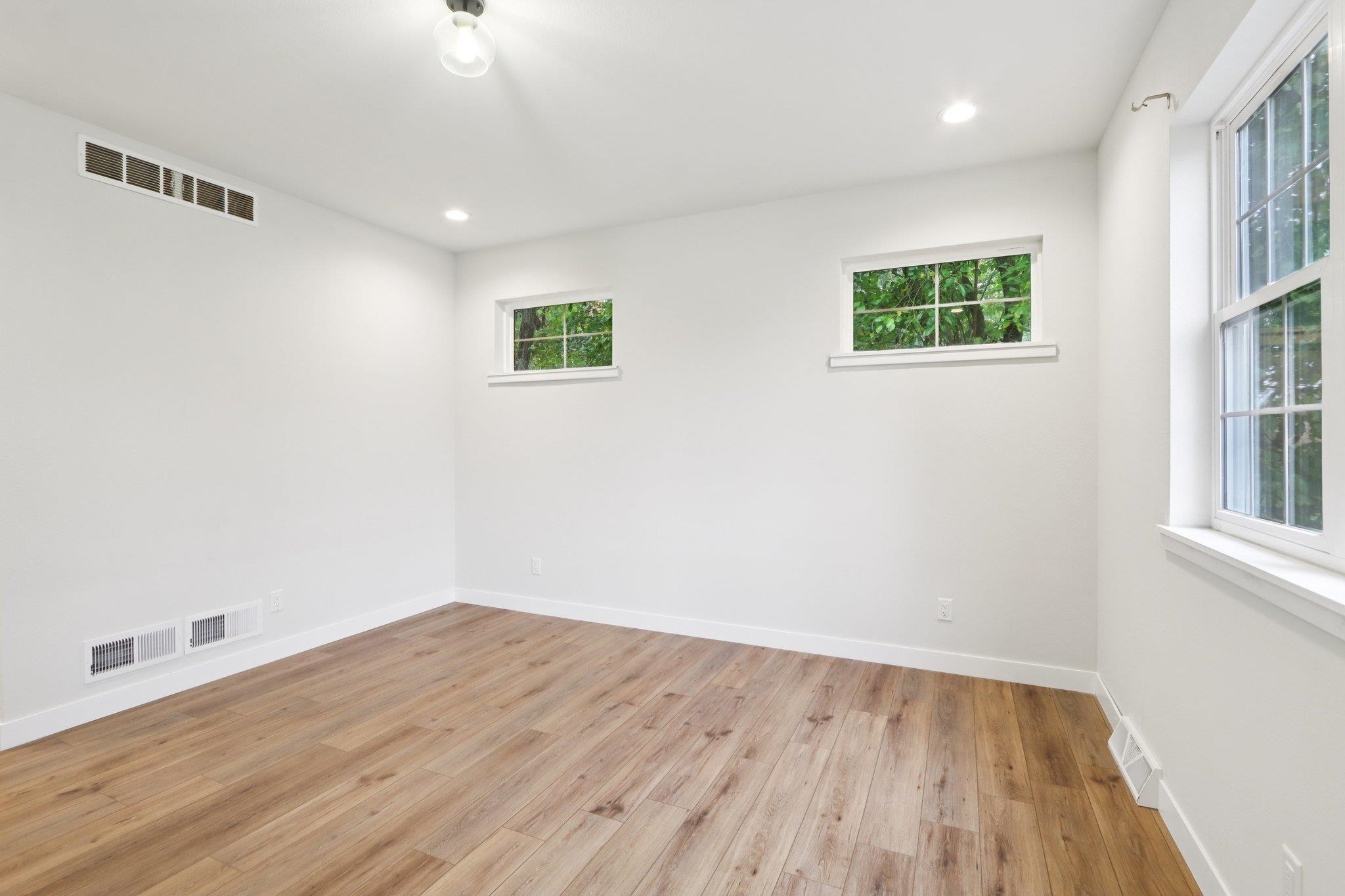 127 East Franklin Street Portage, WI 53901 - Photo 30 of 68