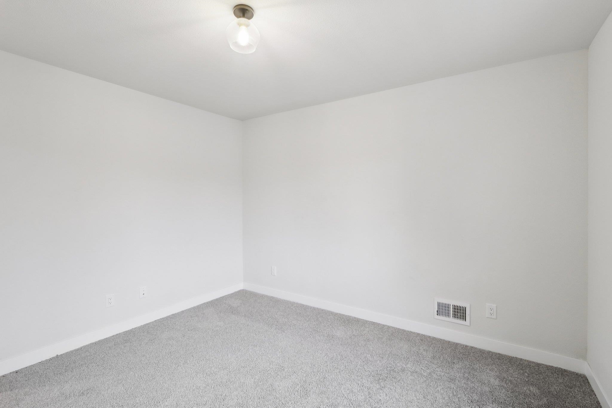 127 East Franklin Street Portage, WI 53901 - Photo 38 of 68