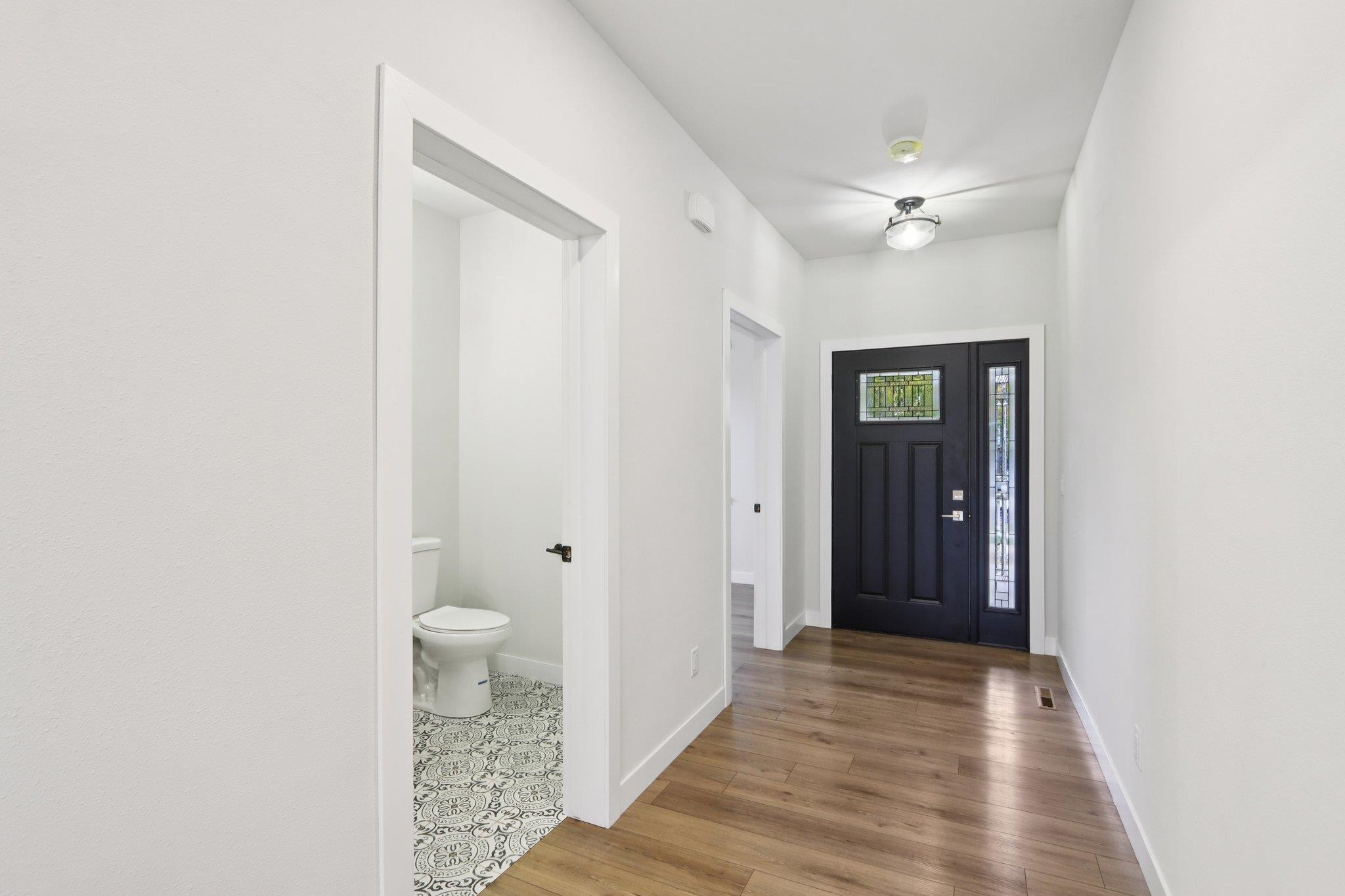 127 East Franklin Street Portage, WI 53901 - Photo 6 of 68