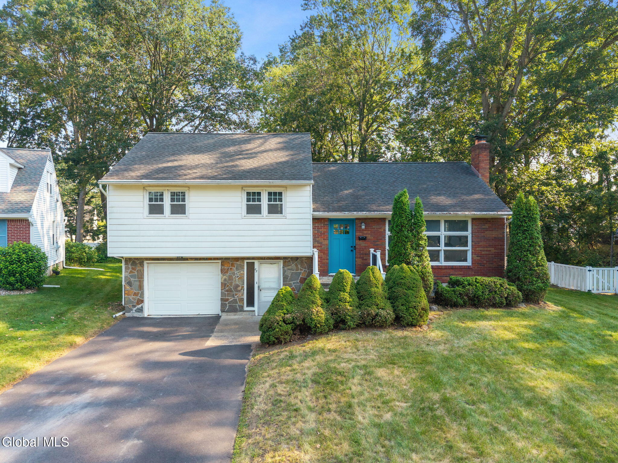 63 Miles Standish Road Rotterdam, NY 12306 - Photo 1 of 48 1-63MilesStandishRd_01
