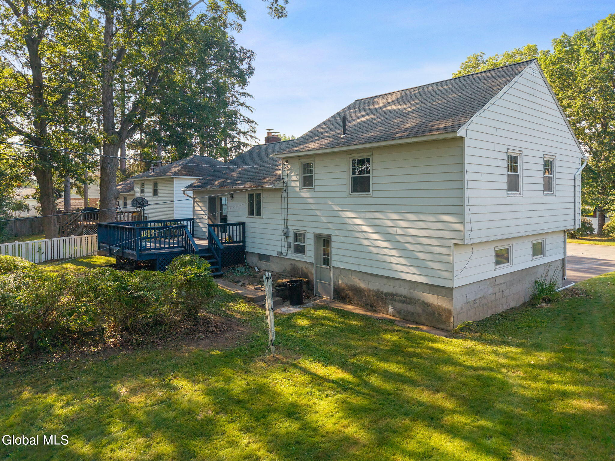 63 Miles Standish Road Rotterdam, NY 12306 - Photo 35 of 48 38-63MilesStandishRd_38