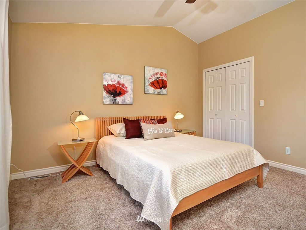 612 213th Street Southwest Bothell, WA 98021 - Photo 16 of 25