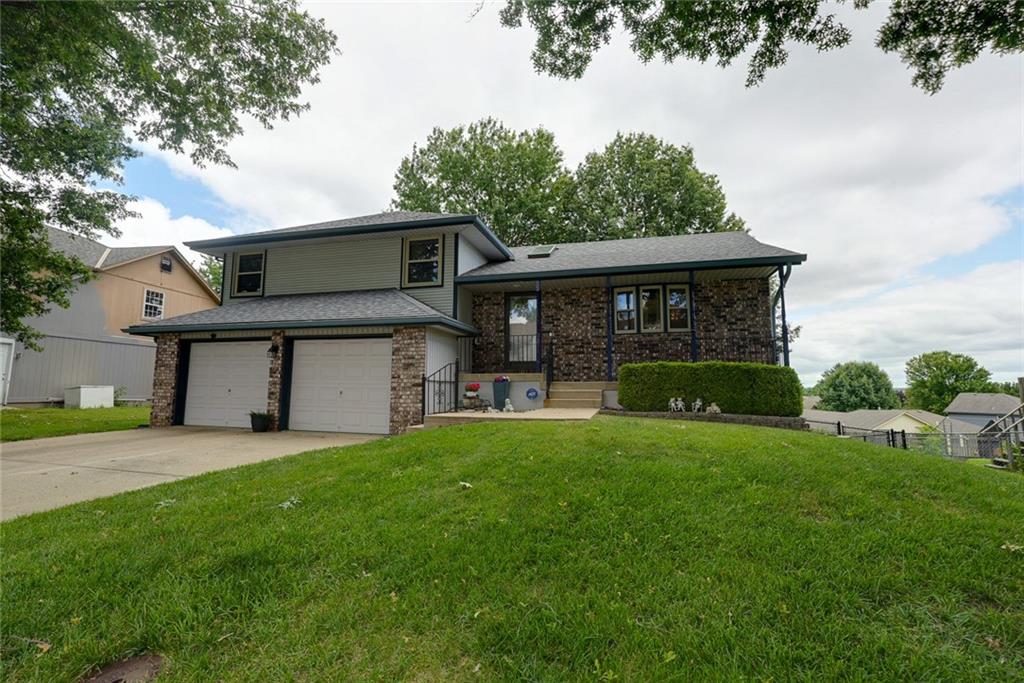 1211 North Davis Road Independence, MO 64056 - Photo 2 of 33