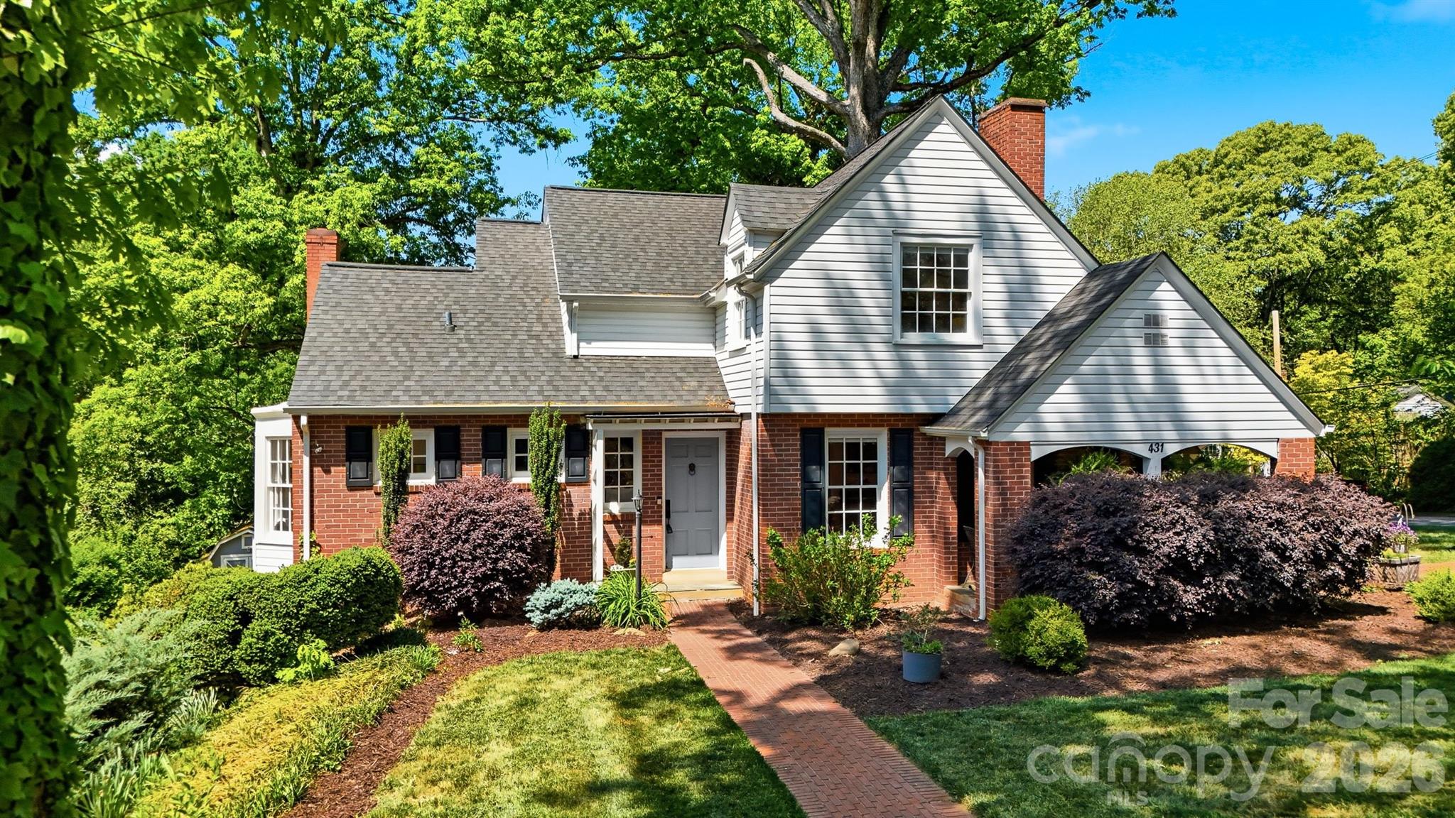 431 9th Street Northwest Hickory, NC 28601 - Photo 1 of 41