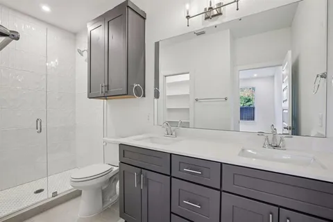 $549,999 | 200 West 56th Street, Unit 8102, Austin, TX 78751