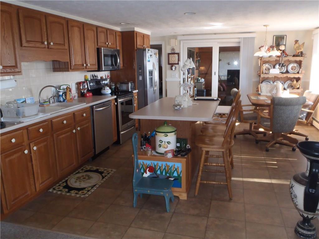 66 Indian Head Road Naples, ME 04055 - Photo 8 of 32 Kitchen