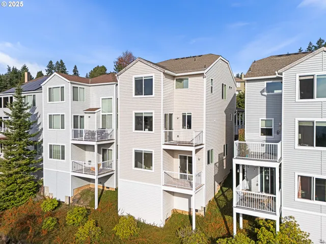 $529,900 | 13622 Southwest Crestline Court, Tigard, OR 97224