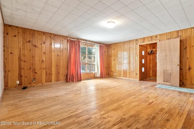 $2,150,000 | 645 South Glenwood Street, Jackson, WY 83001