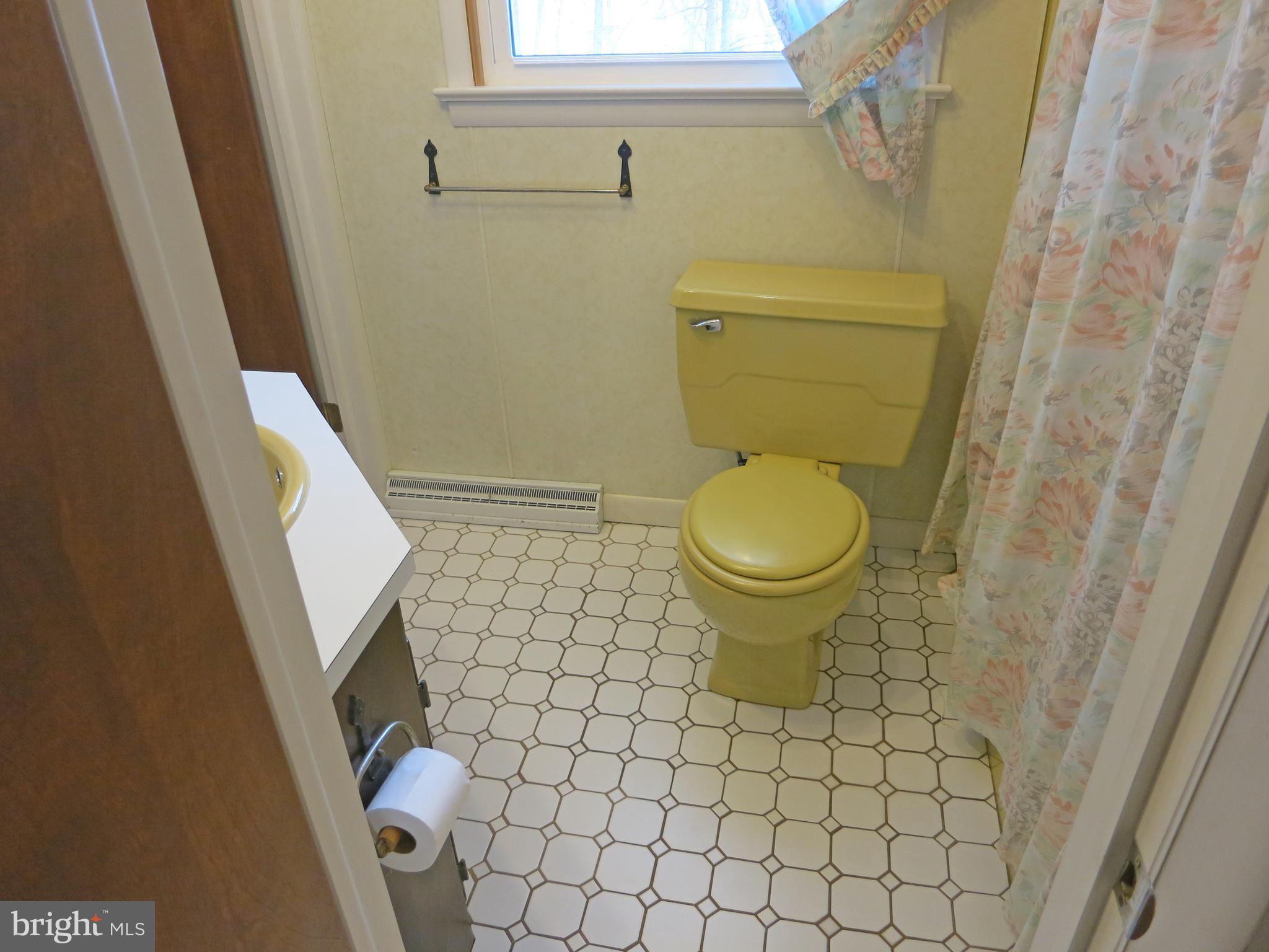 2020 Hill Road Reading, PA 19602 - Photo 8 of 15