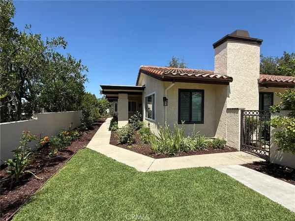 $4,000 | 860 Calle Del Sol, Upland, CA 91784