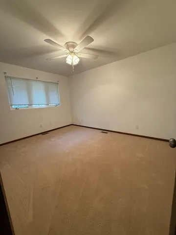 $2,150 | 532 West Street, Unit 10, Lockport, IL 60441