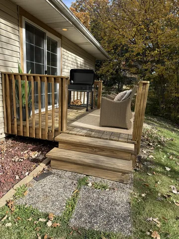 $2,150 | 532 West Street, Unit 10, Lockport, IL 60441