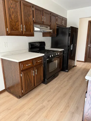 $2,150 | 532 West Street, Unit 10, Lockport, IL 60441