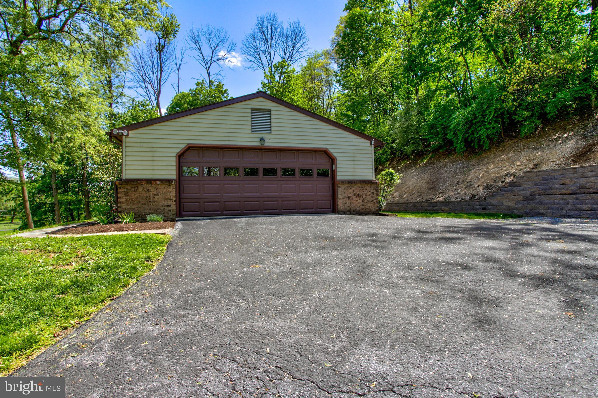 150 West Mt Airy Road Stevens, PA 17578 - Photo 3 of 43