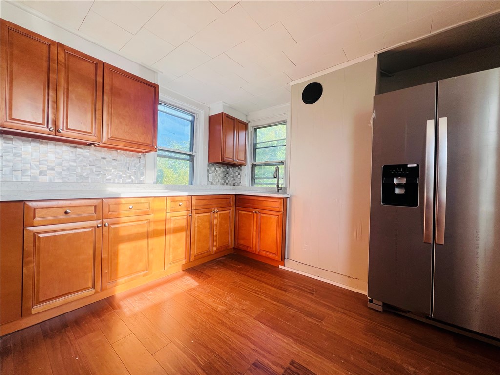 37 Child Street Warren, RI 02885 - Photo 6 of 13 Gallery Image 6