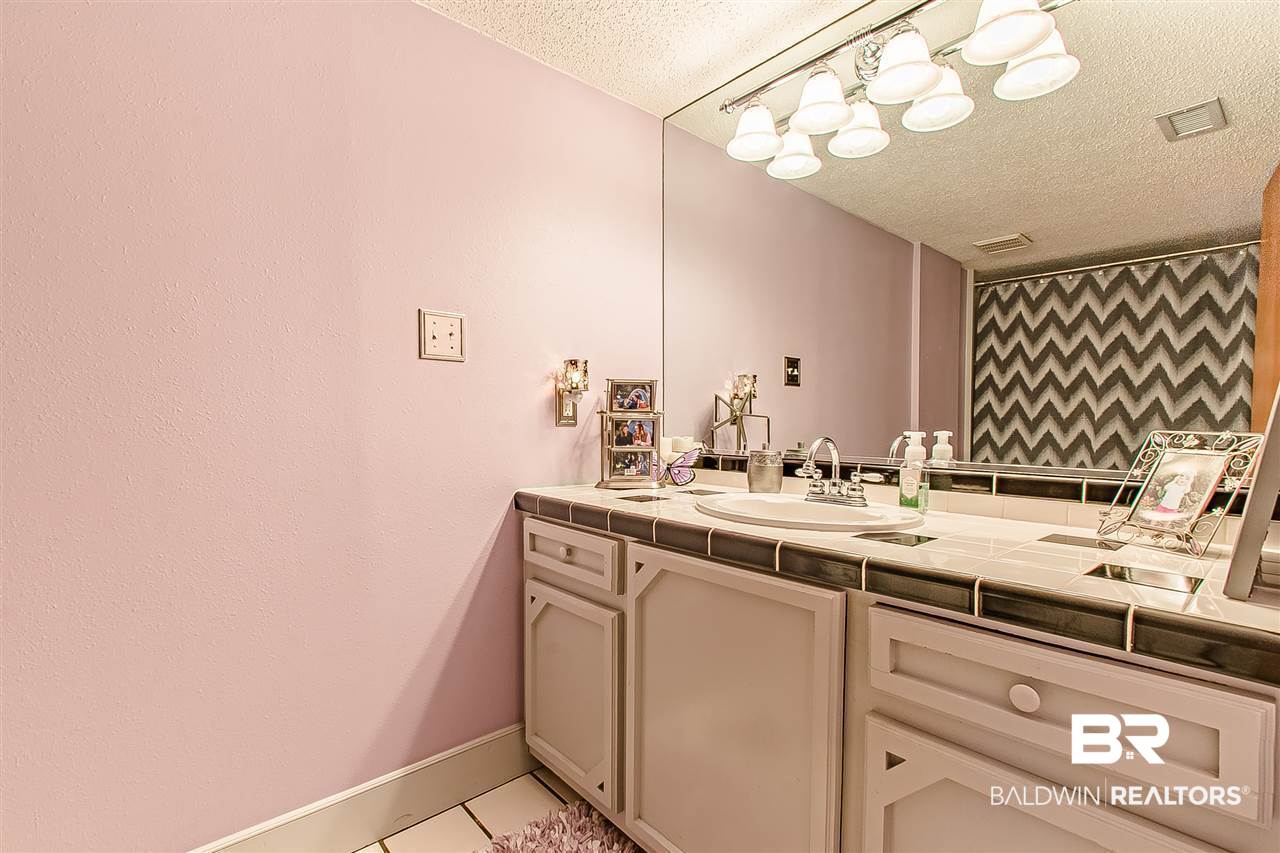 15167 Ridge Road Fairhope, AL 36532 - Photo 20 of 32 Bath 2