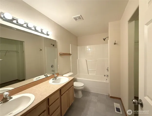 $2,995 | 3229 135th Place Southeast, Mill Creek, WA 98012