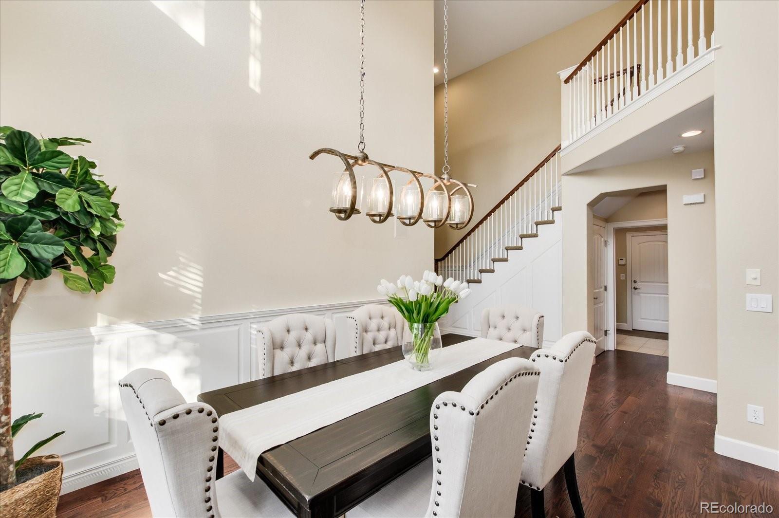 470 Maplehurst Drive Highlands Ranch, CO 80126 - Photo 8 of 40 a living room with furniture