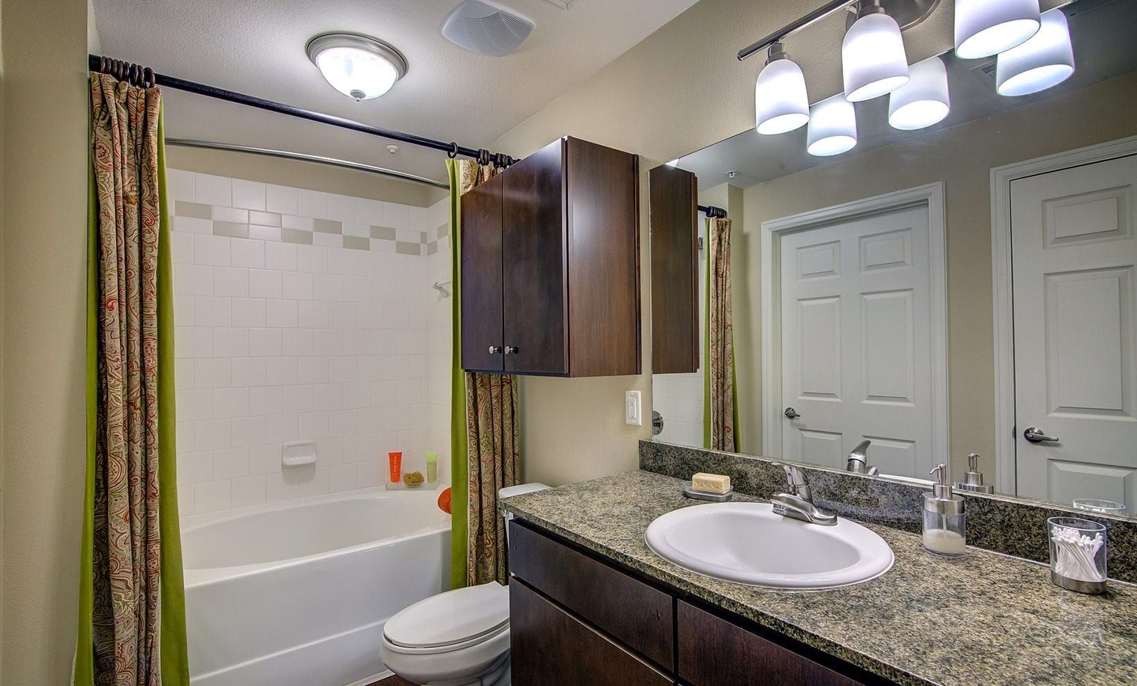 2951 North Loop 336 West, Unit 924 Conroe, TX 77304 - Photo 13 of 31 Gallery Image 13
