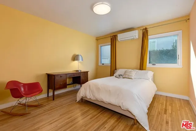 $1,299,000 | 4465 Don Miguel Drive, Los Angeles, CA 90008